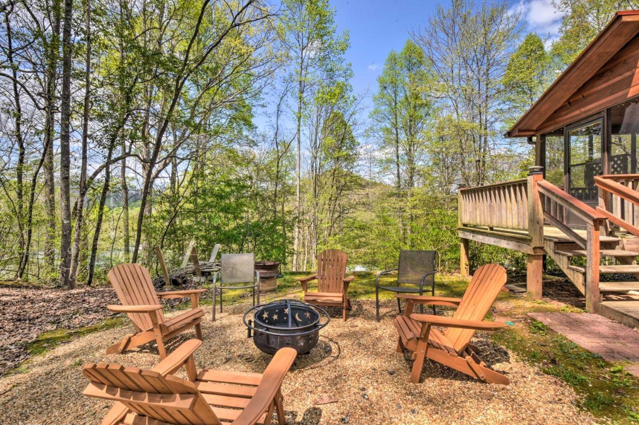 Cozy Hiawassee Cabin With Fire Pit And Mtn Views! Extérieur photo
