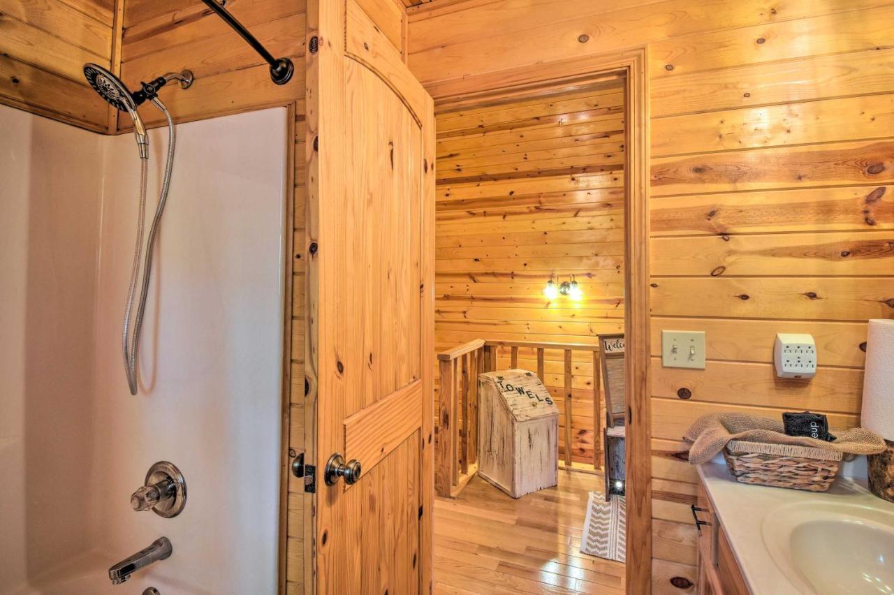Cozy Hiawassee Cabin With Fire Pit And Mtn Views! Extérieur photo
